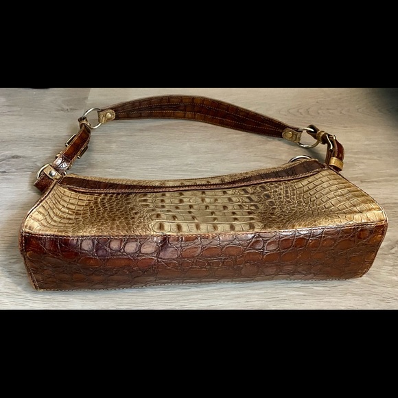 DESIGNED BY BRAHMIN!!! Wonderful Condition, Shoulder Purse. - Picture 4 of 7